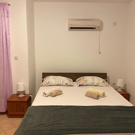Malinska City Center Room For 2 Buitenkant foto